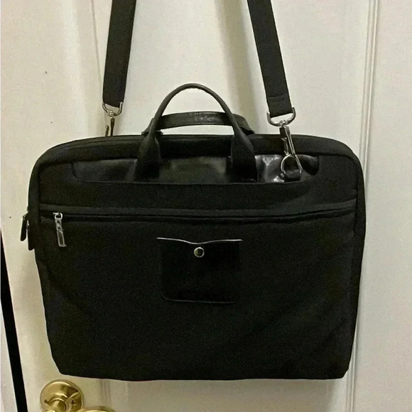 Hobo laptop, backpack,,lightweight, leather straps,handle lots of space - Picture 2 of 16